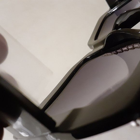 Rhinestone Vintage Oversized Sunglasses - Picture 5 of 7